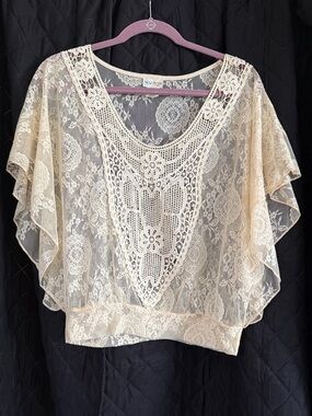 Vintage 80s New Mode USA Ivory Sheer Lace Batwing Crochet Bib Top S Fairy